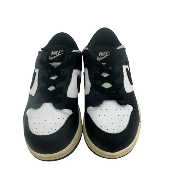 Nike Kids Black and White Sneakers - Picture 3 of 10